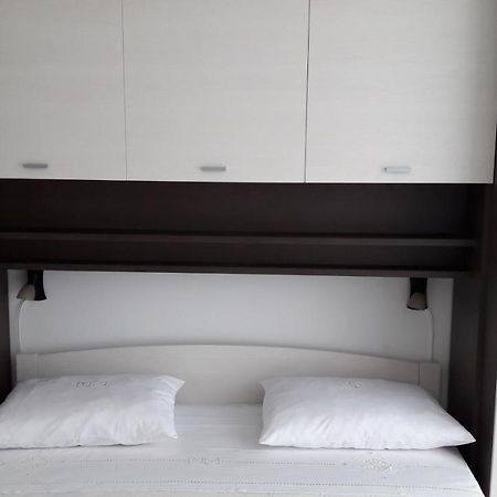 Apartment Nena- Apartman Sa Posebnim Ulazom U Prizemlju, Terasom I Zelenom Okucnicom Rakotule Eksteriør billede